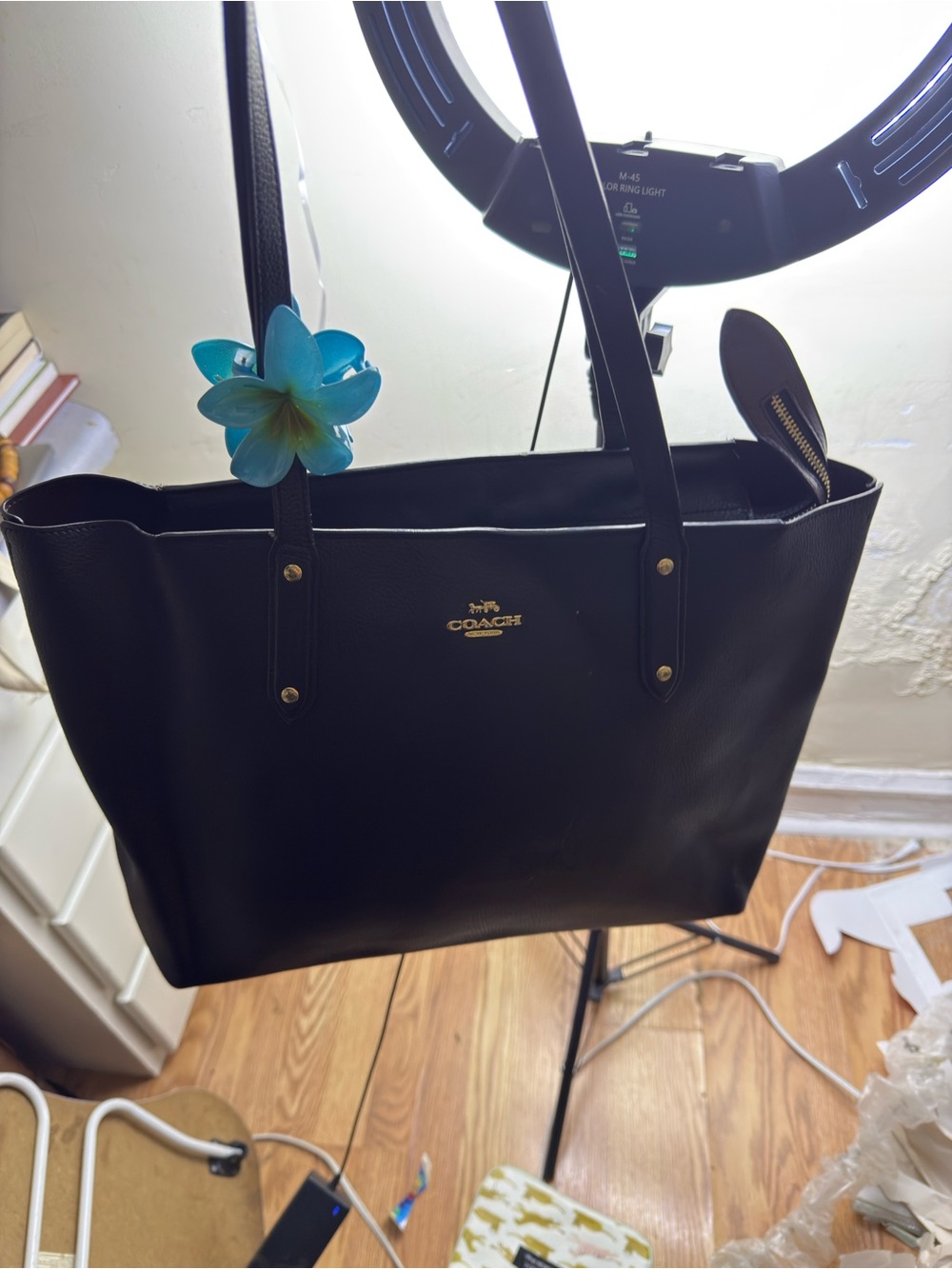 Coach Black Leather city Tote with Gold Logo
